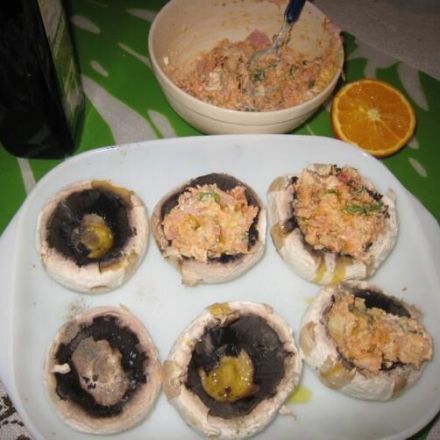 Gefüllte Champignonköpfe mit Bulgur, Schinken & Creme fraiche