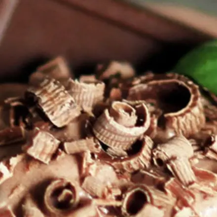 Schokoraspeln für Kuchen/Desserts ganz einfach selber machen