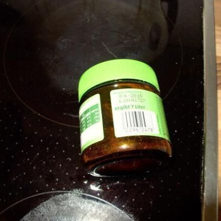 Selbst geerntete, getrocknete Kräuter lagern