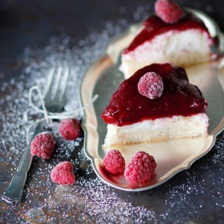 Frischkäsetorte mit Himbeeren
