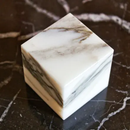 Stumpfer Marmor