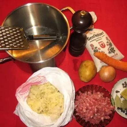 Sauerkraut aus dem Fass zu Schweinebraten