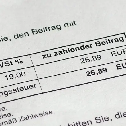 Versicherungen & Strom auf den aktuellen Stand bringen