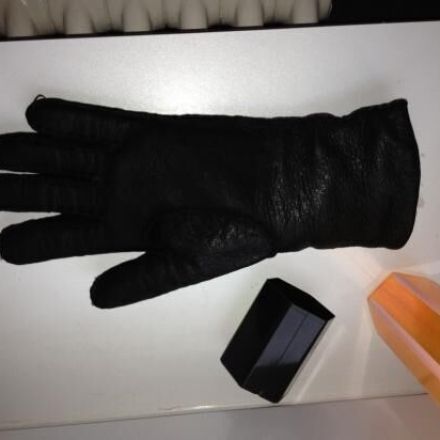 Nasse Lederhandschuhe retten