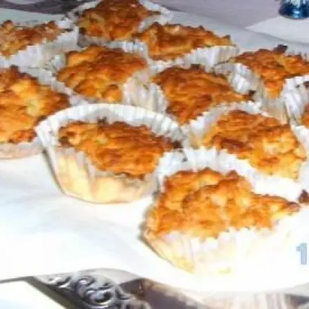 Muffins mit geschmorten Zimtäpfeln & Mandeln