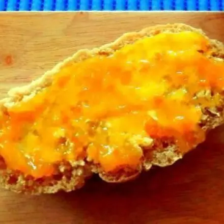 Marmelade mit Äpfeln und Orangen(schalen)