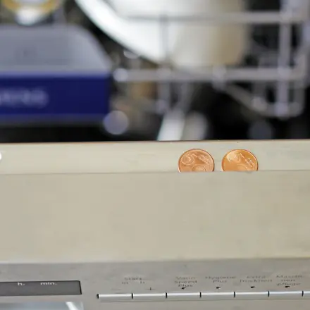 Mit 5 Cent Spülmaschine abdichten