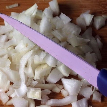 Zwiebeln schneiden - ohne Tränen