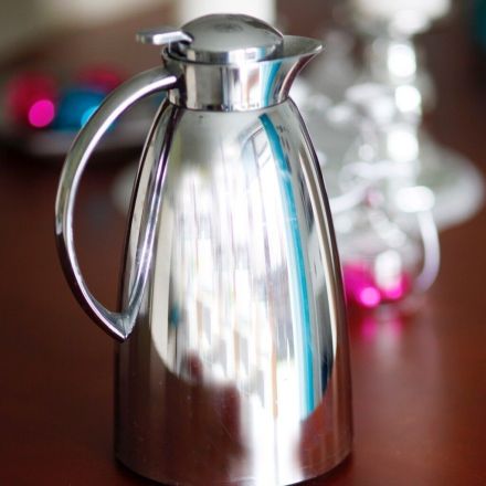 Thermoskanne reinigen schnell und günstig