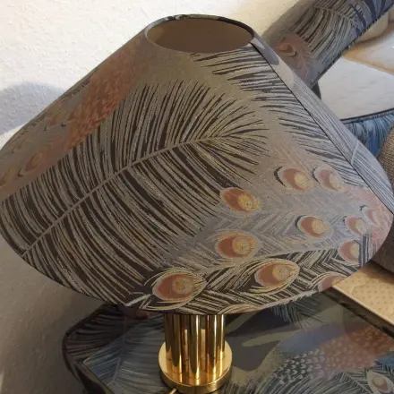 Staub auf Stofflampenschirmen