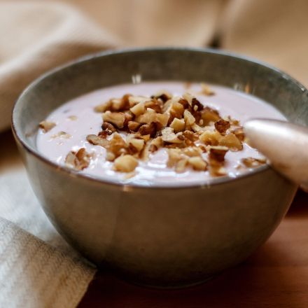 Schnell ein süßes Joghurt machen