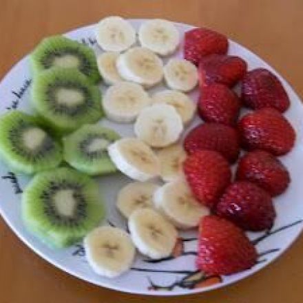 Obst zum Frühstück nett anrichten