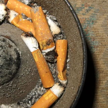 Nikotinfinger säubern