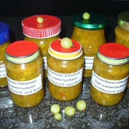 Feurig scharfes süß-saures Stachelbeer-Chutney