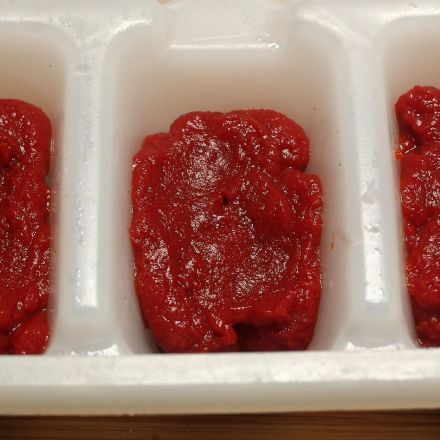 Tomatenmark-Eiswürfel