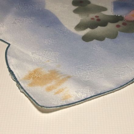 Notfall: Fleckenentfernung aus empfindlichen Materialien