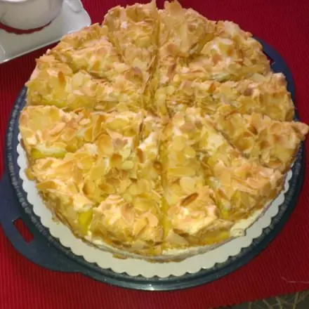 Schneetorte (Schwimmbadtorte, Stachelbeerbaisertorte)
