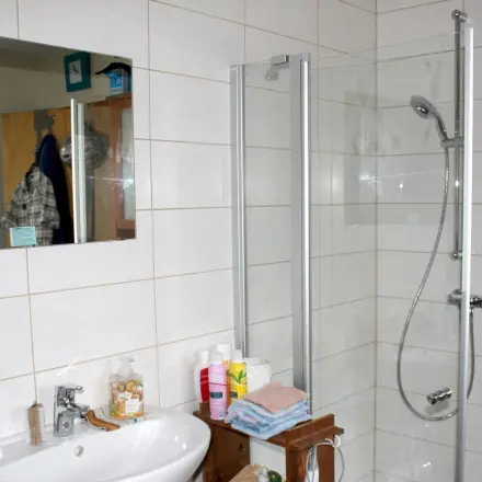 Glanz in Bad und Küche: einfach und schnell