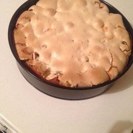 Stachelbeerkuchen mit Baiserhaube