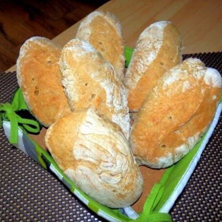 Dinkelbrötchen halb und halb