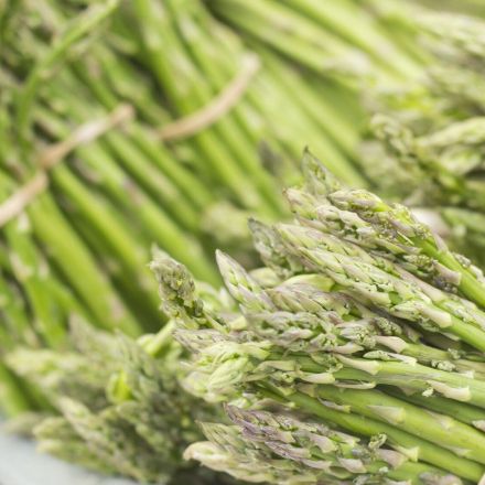 Spargel in Spargelfond statt Wasser kochen