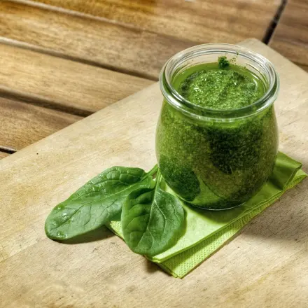 Pesto aus Blattsalaten