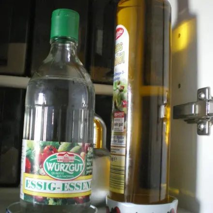 Untersetzer aus alten Deckeln