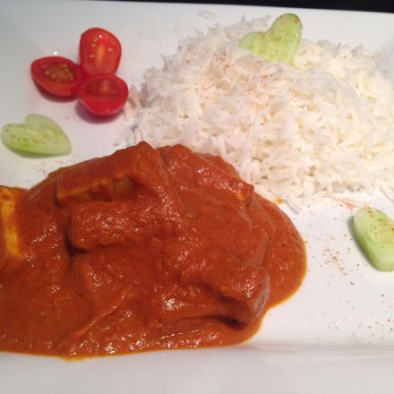 "Butter Chicken" mit gebratenem Tofu - Vegan