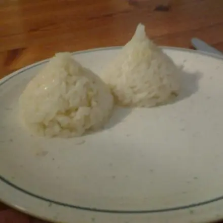 Reishütchen - Reis anrichten und servieren