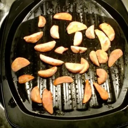 Pommes kalorienarm und knusprig zubereiten