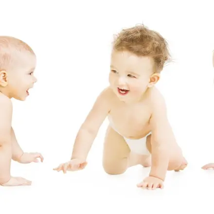 Babys: Achtung vor Klebestreifen auf Taschentuchpackungen