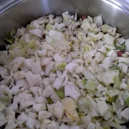 Faulenzer-Kohlrouladen-Topf