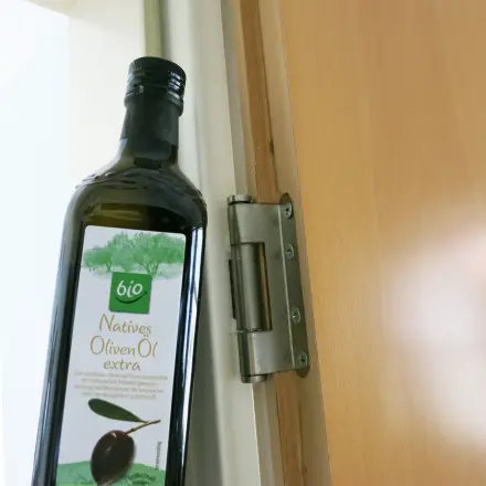 Pflanzenöl gegen quietschende Türen