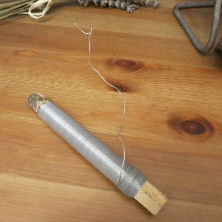 Verbogenen Draht wieder gerade machen