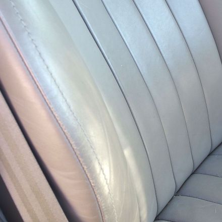 Leder schnell und billig mit Body Lotion pflegen