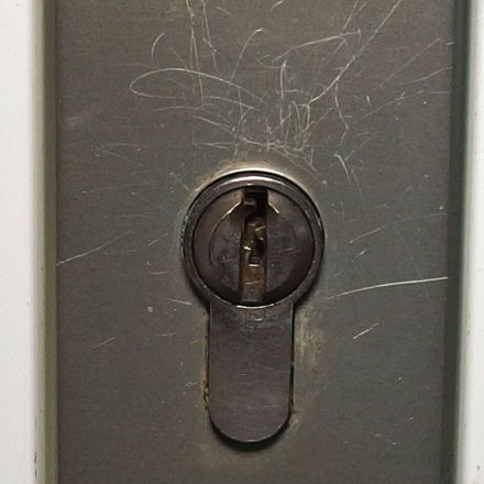 Zylinderschloss "ölen"