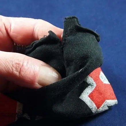 Blitzreparatur von eingerissener Naht / Kleidung