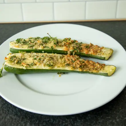 Gebackene Zucchini mit Kruste
