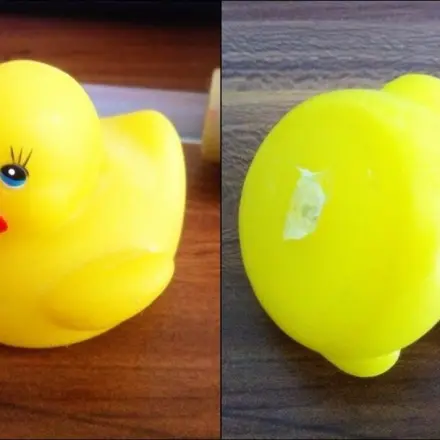 Öffnung vom Badespielzeug schließen