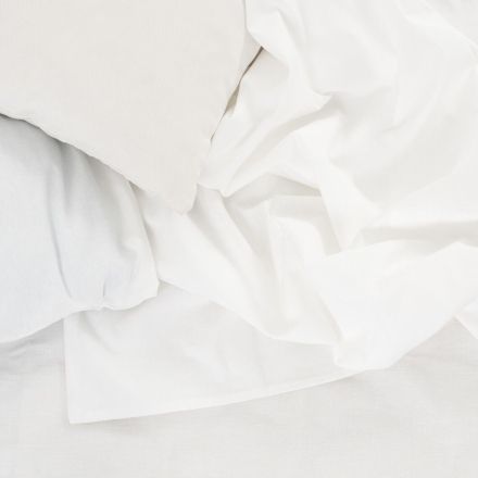 Blutflecken aus Slips und Bettwäsche entfernen
