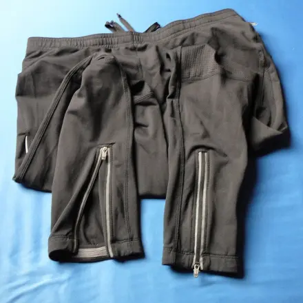 Kunststoffreißverschlüsse wieder leichtgängig machen