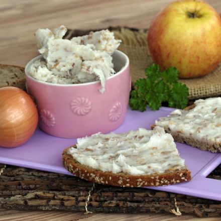 Selbst gemachtes Apfel-Griebenschmalz
