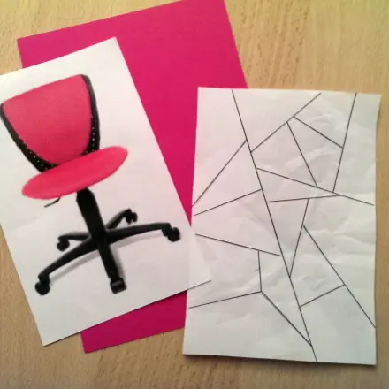 Geschenk in Puzzleform überreichen