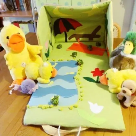 Entenvilla - Stoffhaus für eine Entenfamilie