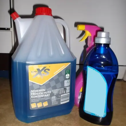 Wasser für die Scheibenwaschanlage