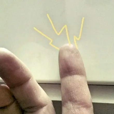 Zucken nach statischem Aufladen verhindern