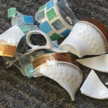 Freunde helfen beim Umzug - wer haftet bei Schaden?