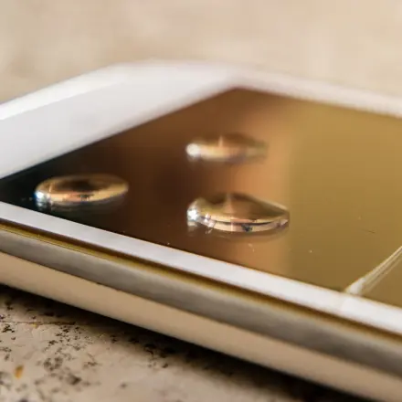 Smartphone mitgewaschen - es funktioniert wieder