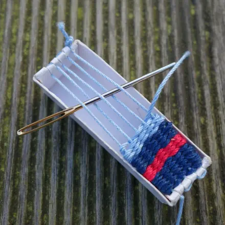 Mini-Webrahmen aus Streichholzschachtel basteln ~ DIY