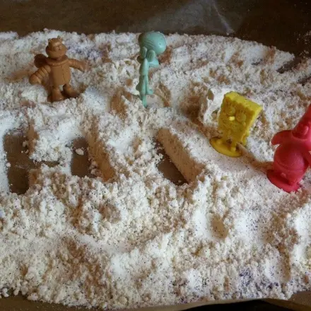 Spielsand für den Innenbereich herstellen